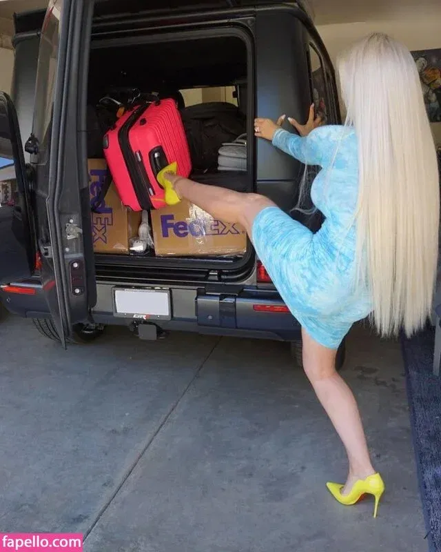 Maryse Onlyfans Photo Gallery 