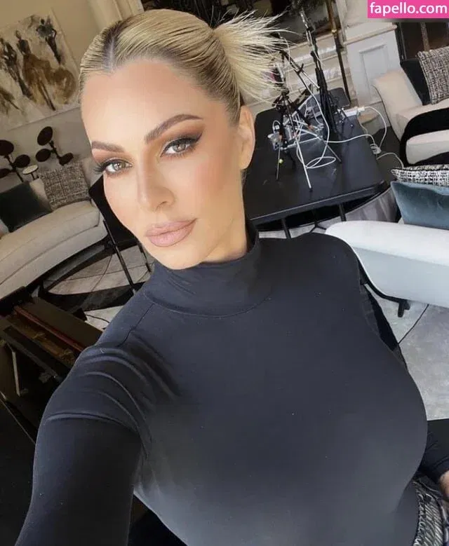 Maryse Onlyfans Photo Gallery 