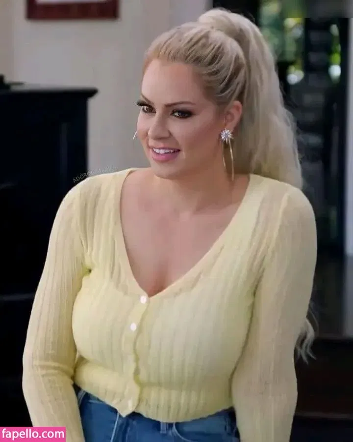 Maryse Onlyfans Photo Gallery 