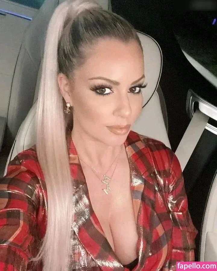 Maryse Onlyfans Photo Gallery 