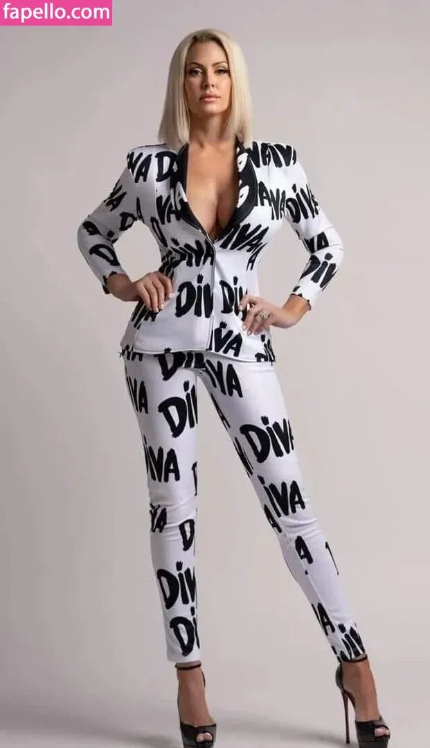 Maryse Onlyfans Photo Gallery 