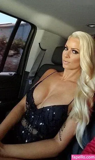 Maryse Onlyfans Photo Gallery 