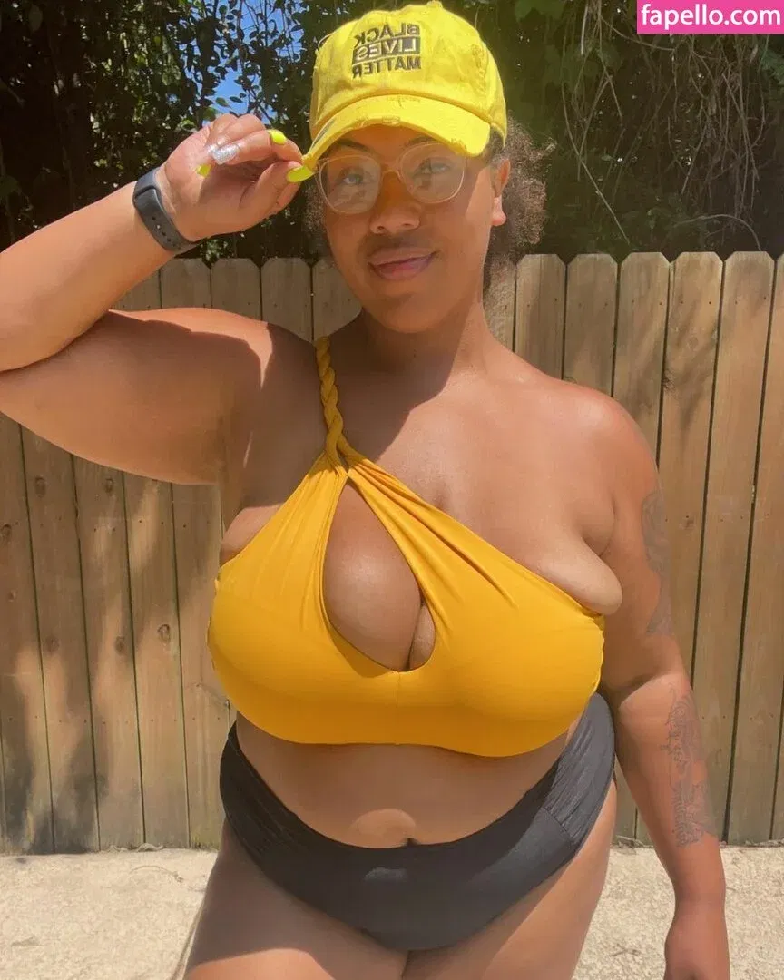 WeightOffAsh Onlyfans Photo Gallery 