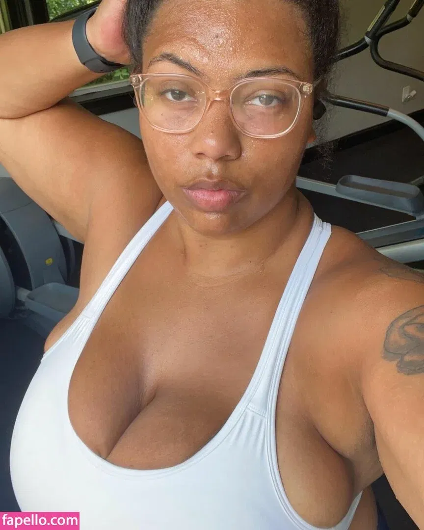 WeightOffAsh Onlyfans Photo Gallery 