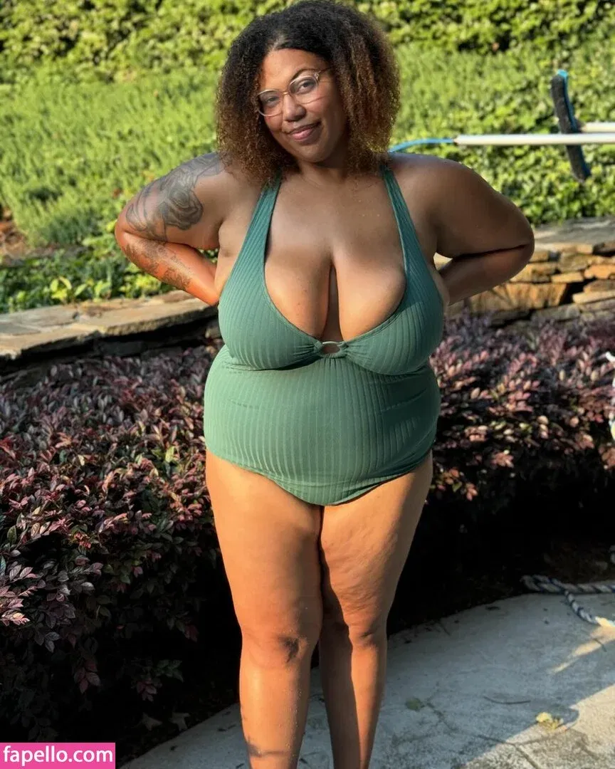 WeightOffAsh Onlyfans Photo Gallery 