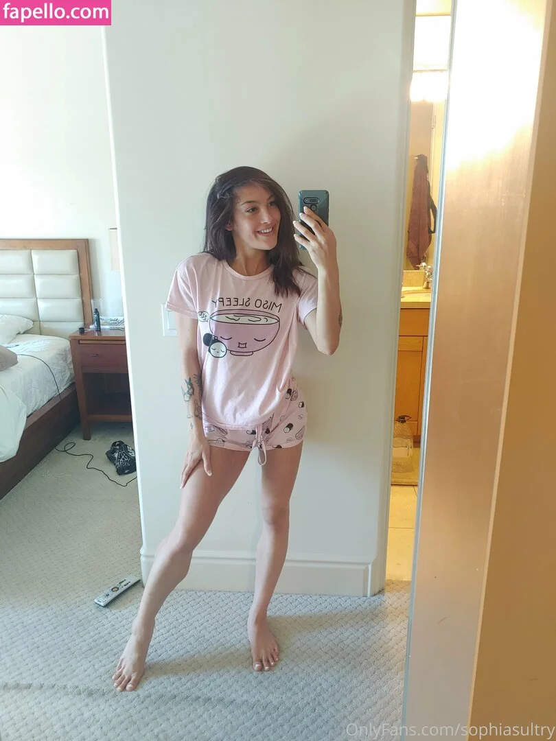 sophiasultry Onlyfans Photo Gallery 