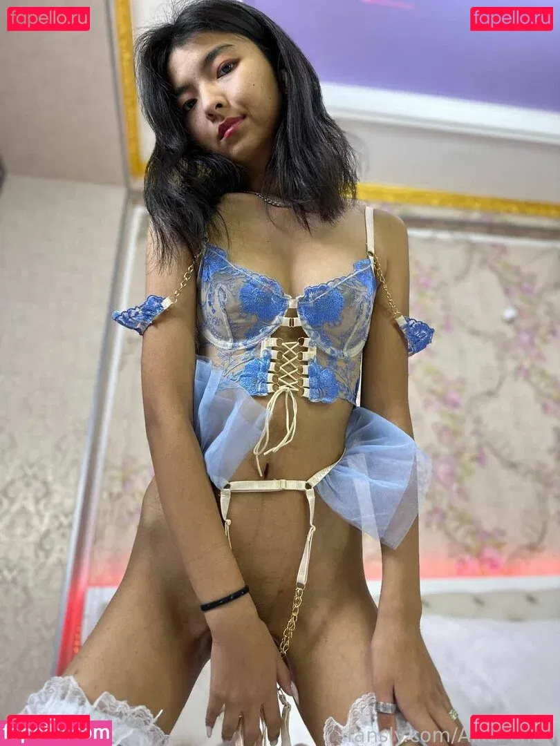 aiko-chan Onlyfans Photo Gallery 