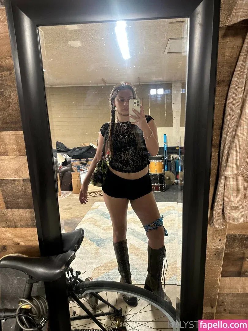 Kalysta Mallory Onlyfans Photo Gallery 