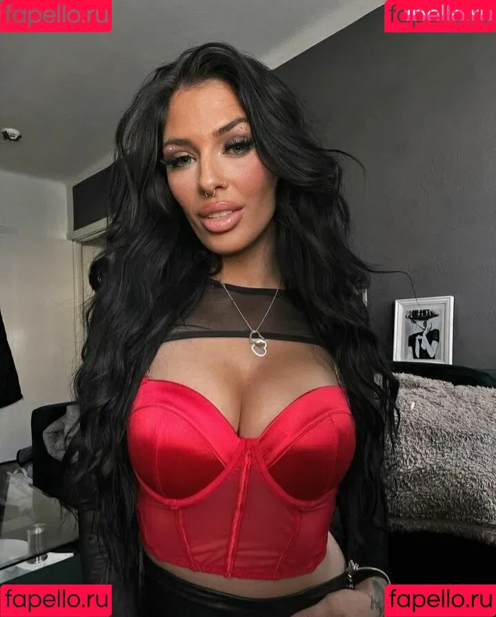 Eleynarei Onlyfans Photo Gallery 