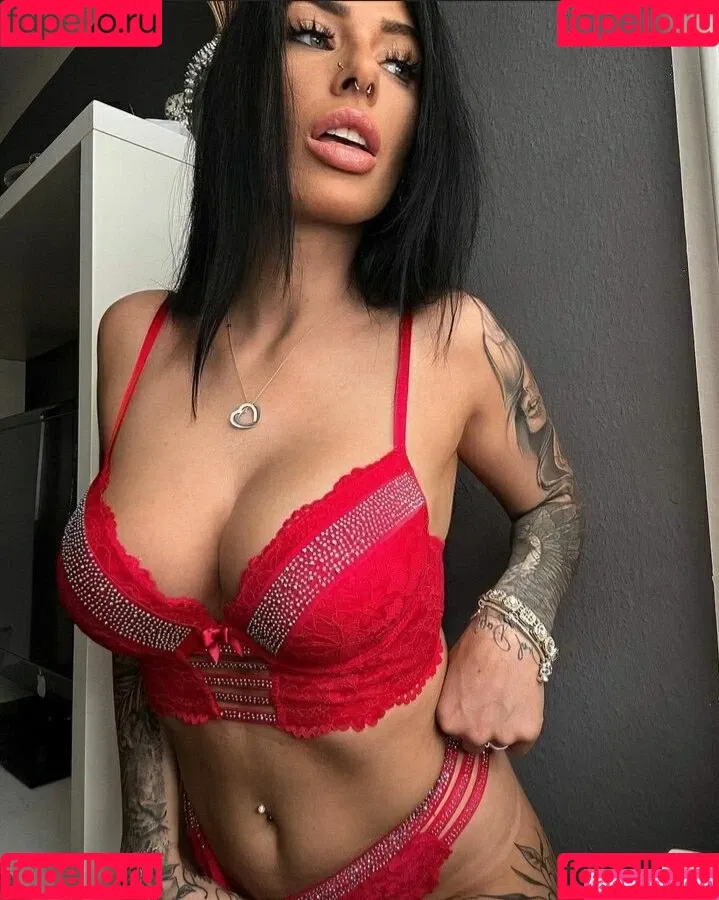 Eleynarei Onlyfans Photo Gallery 