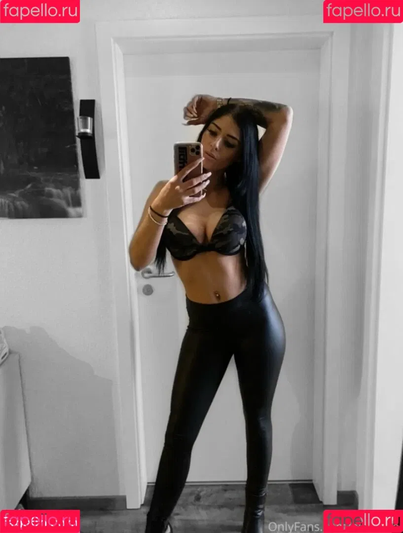 Eleynarei Onlyfans Photo Gallery 