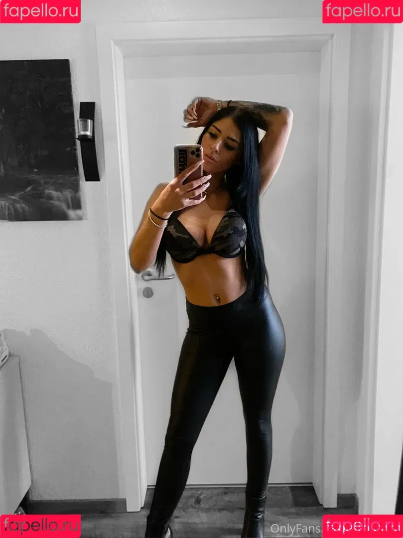 Eleynarei Onlyfans Photo Gallery 