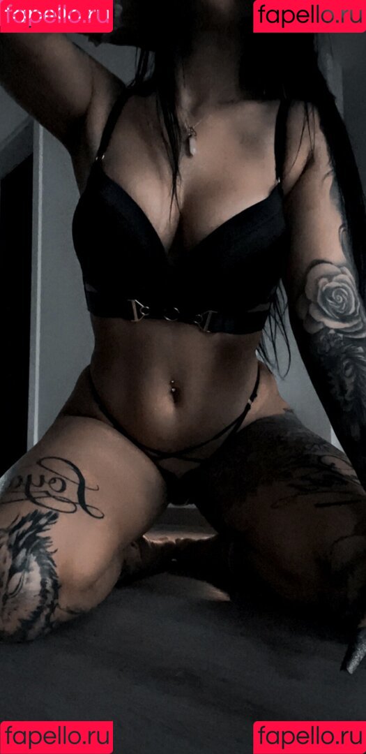 Eleynarei Onlyfans Photo Gallery 