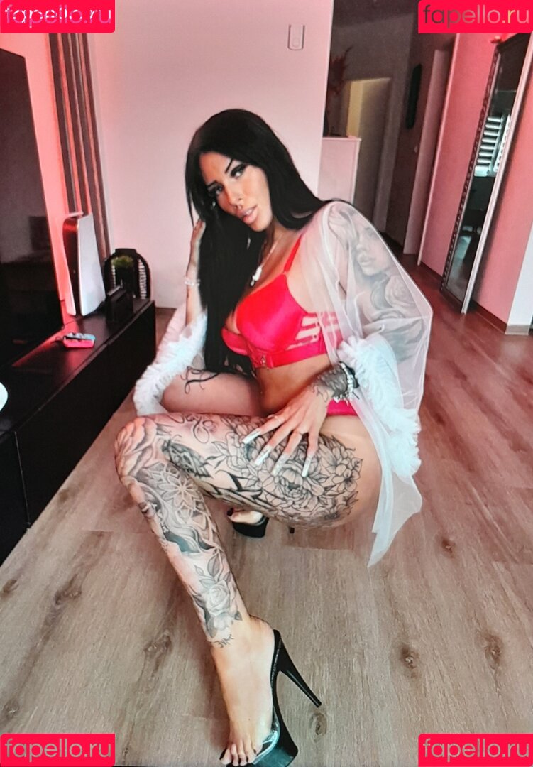 Eleynarei Onlyfans Photo Gallery 