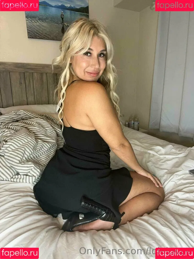 lolalovve Onlyfans Photo Gallery 