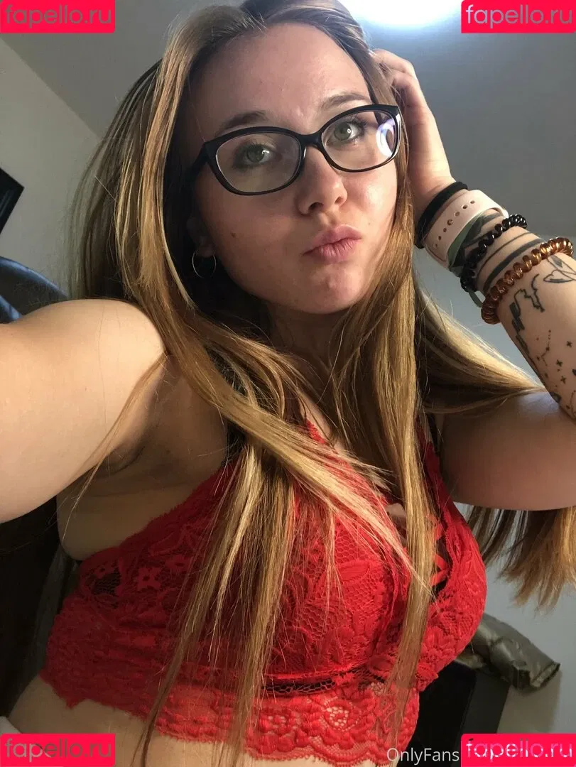 lolalovve Onlyfans Photo Gallery 