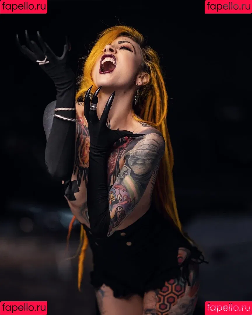 Lena Scissorhands Onlyfans Photo Gallery 