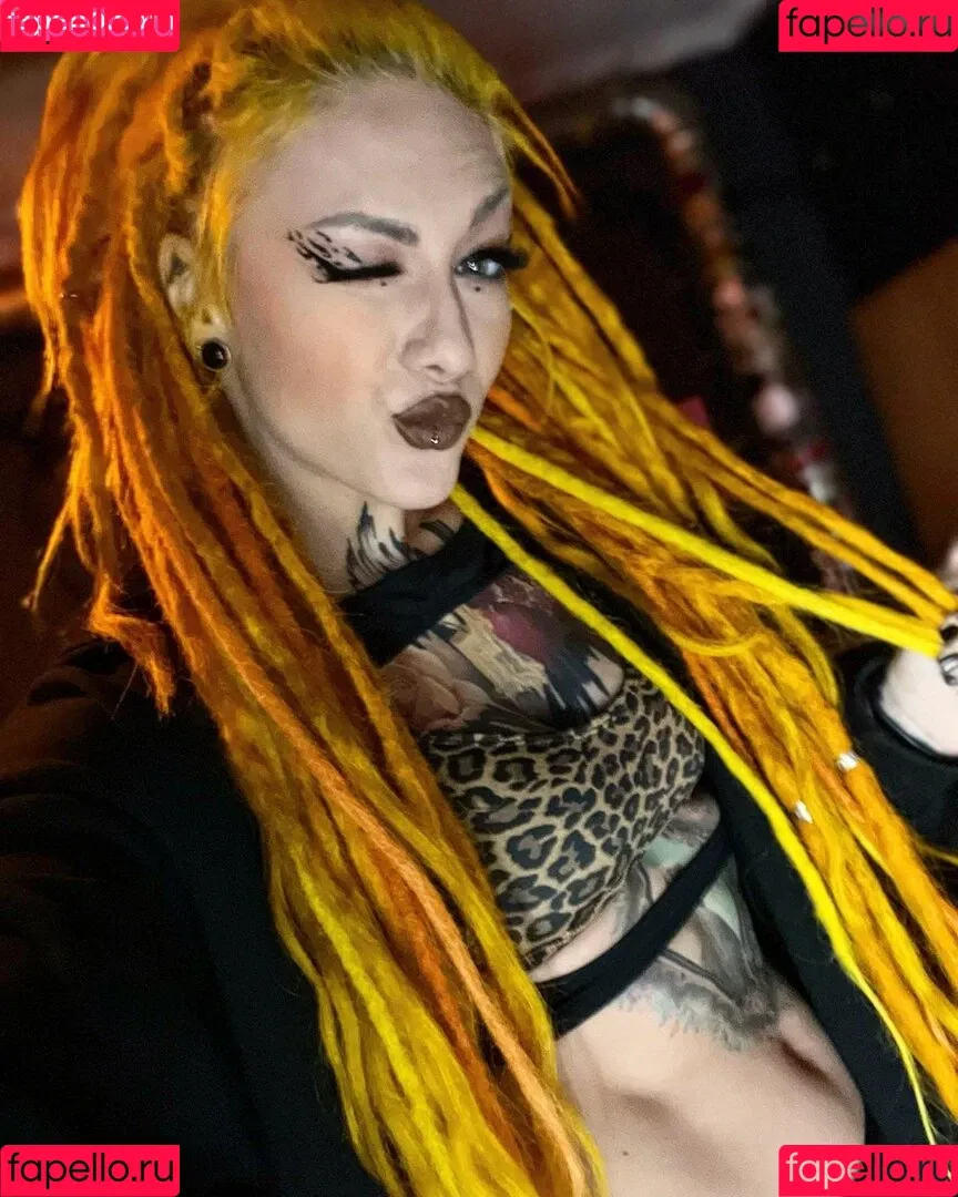 Lena Scissorhands Onlyfans Photo Gallery 