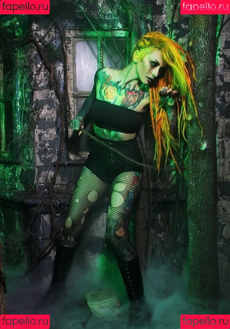 Lena Scissorhands Onlyfans Photo Gallery 
