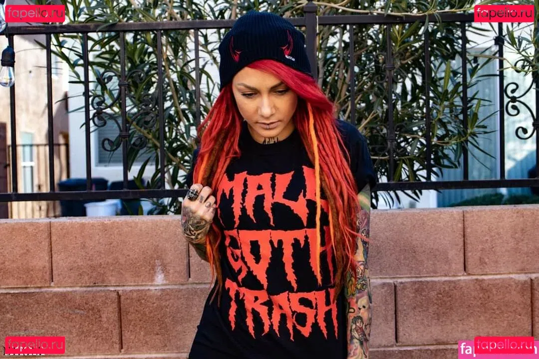 Lena Scissorhands Onlyfans Photo Gallery 