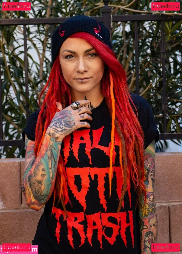 Lena Scissorhands Onlyfans Photo Gallery 