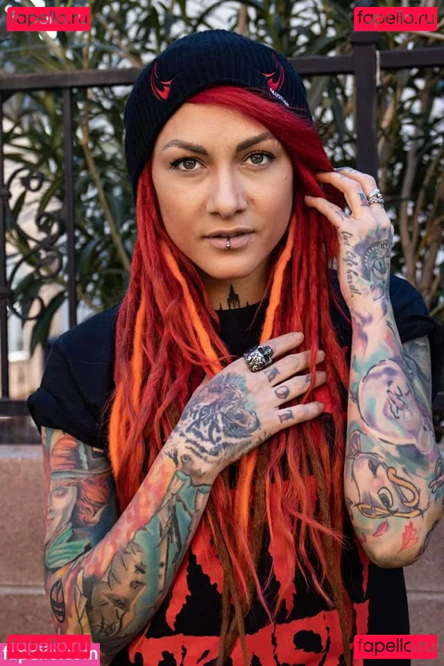 Lena Scissorhands Onlyfans Photo Gallery 