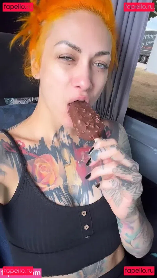 Lena Scissorhands Onlyfans Photo Gallery 