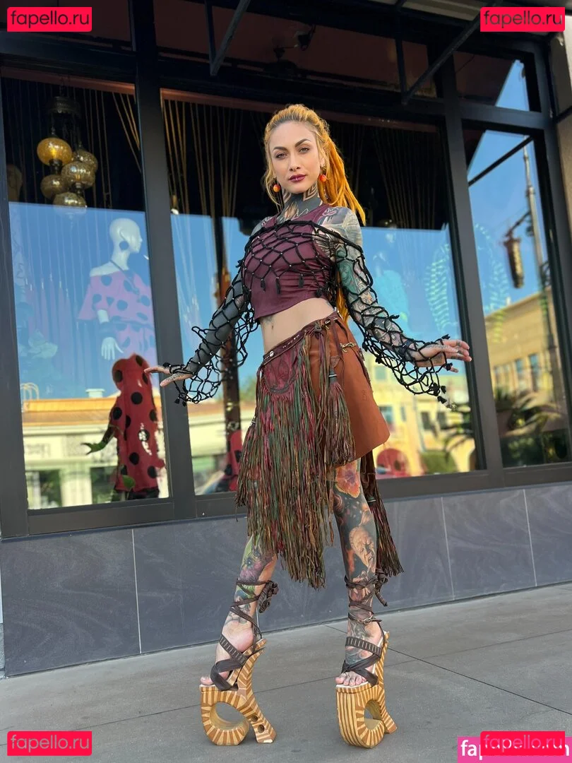 Lena Scissorhands Onlyfans Photo Gallery 