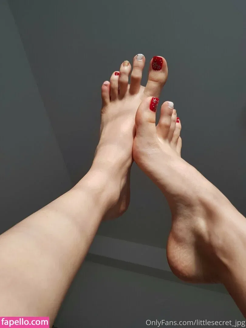 littlesecret.jpg Onlyfans Photo Gallery 