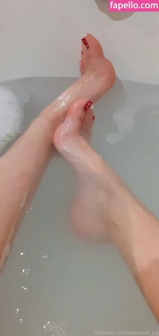 littlesecret.jpg Onlyfans Photo Gallery 