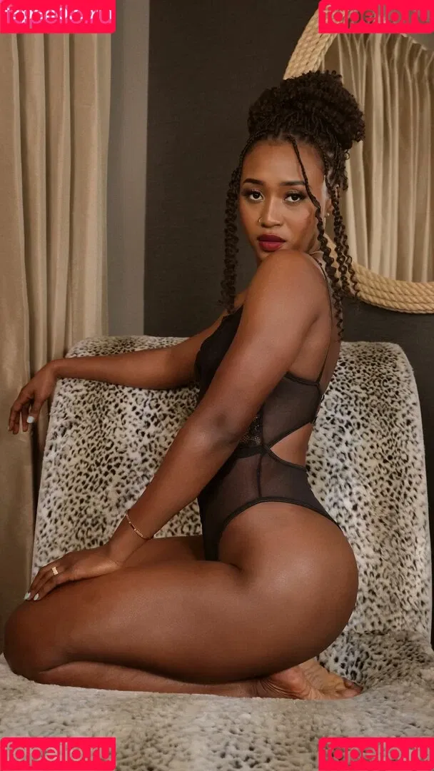 Queen Aminata Onlyfans Photo Gallery 