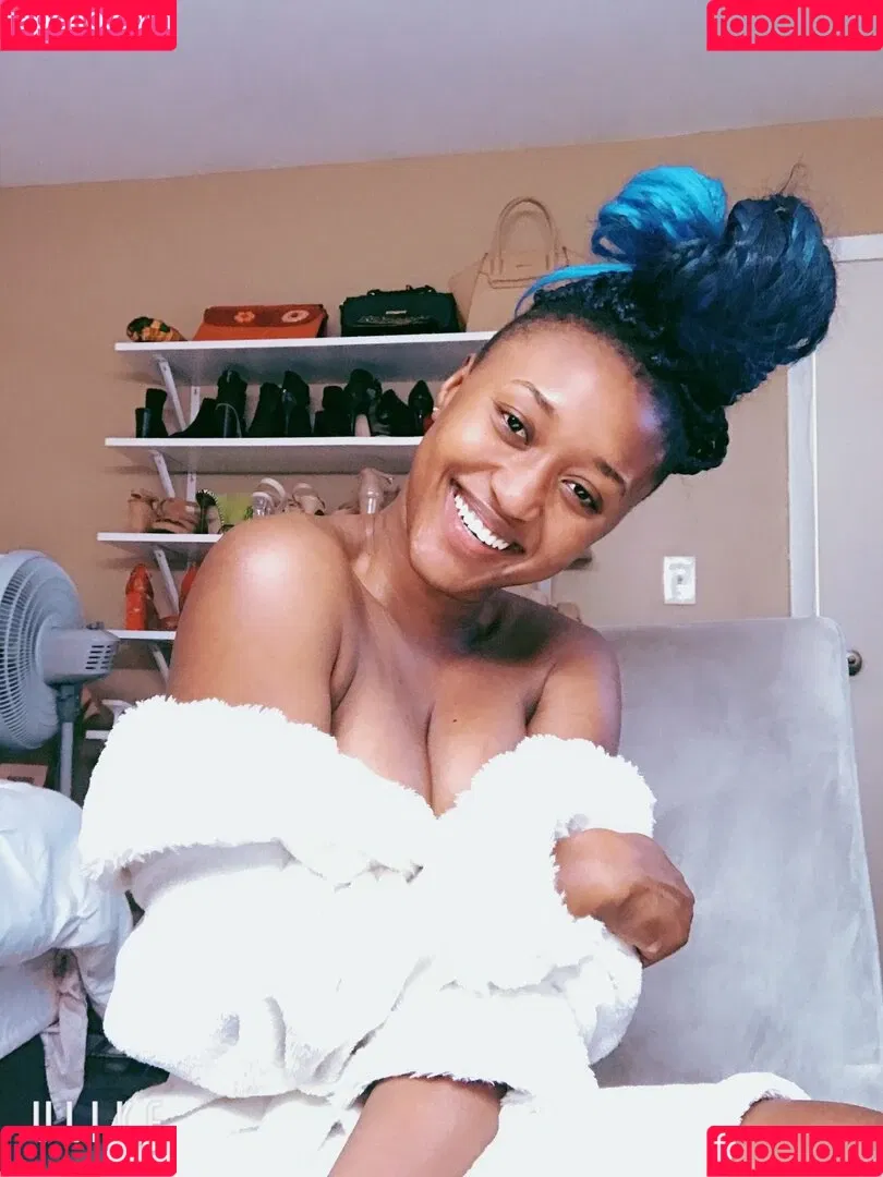 Queen Aminata Onlyfans Photo Gallery 