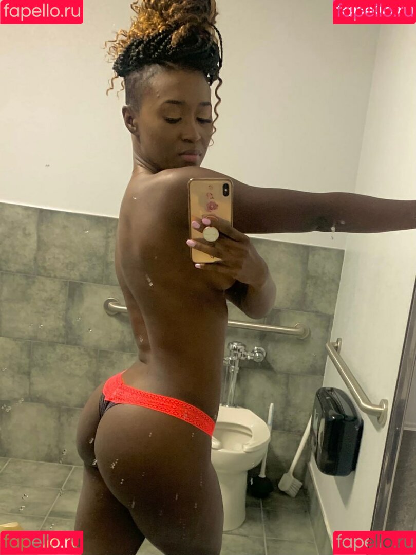Queen Aminata Onlyfans Photo Gallery 