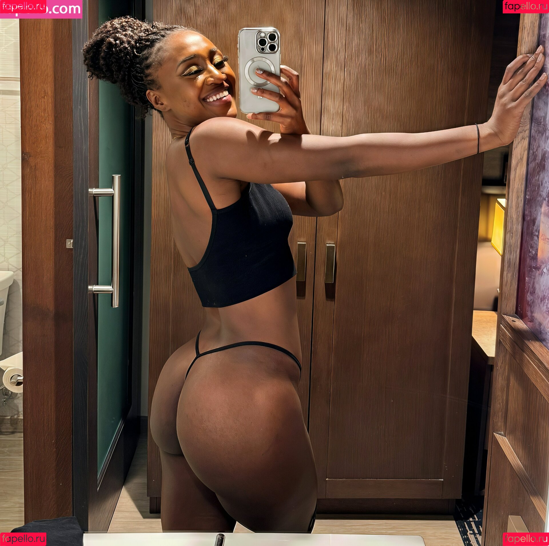 Queen Aminata Onlyfans Photo Gallery 