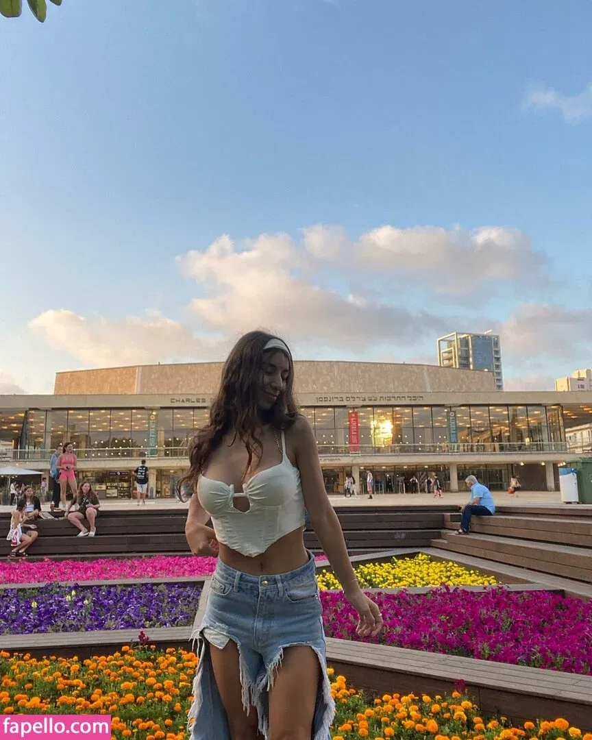 shir_vaturi Onlyfans Photo Gallery 