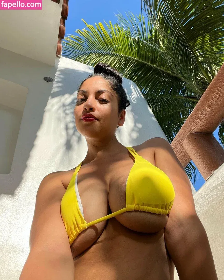 Carnival Fall Onlyfans Photo Gallery 