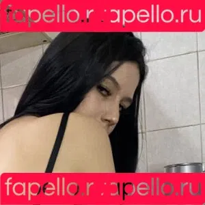 Miku Serafini Onlyfans Photo Gallery 
