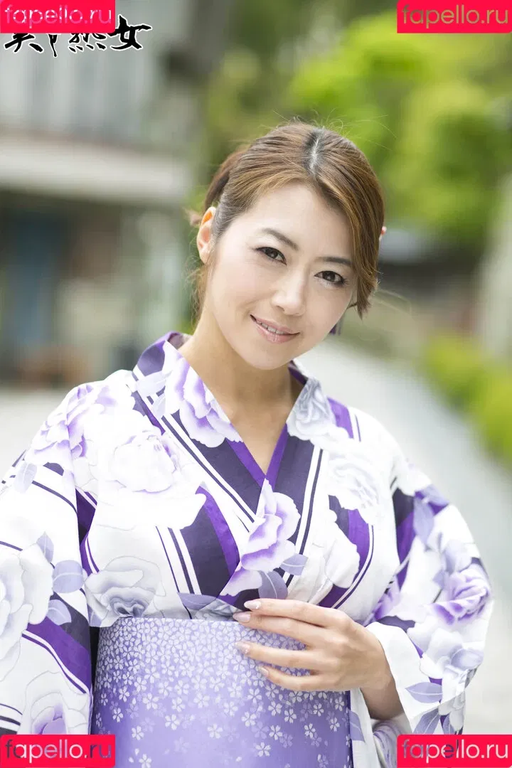 Maki Hojo Onlyfans Photo Gallery 