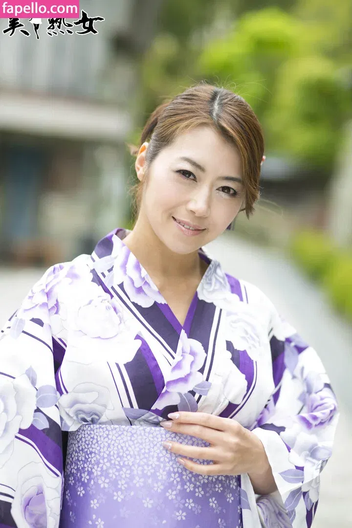 Maki Hojo Onlyfans Photo Gallery 