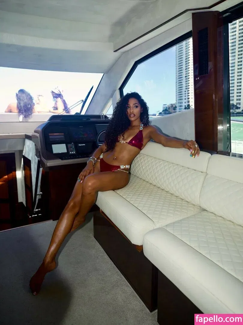 Official Janina Onlyfans Photo Gallery 