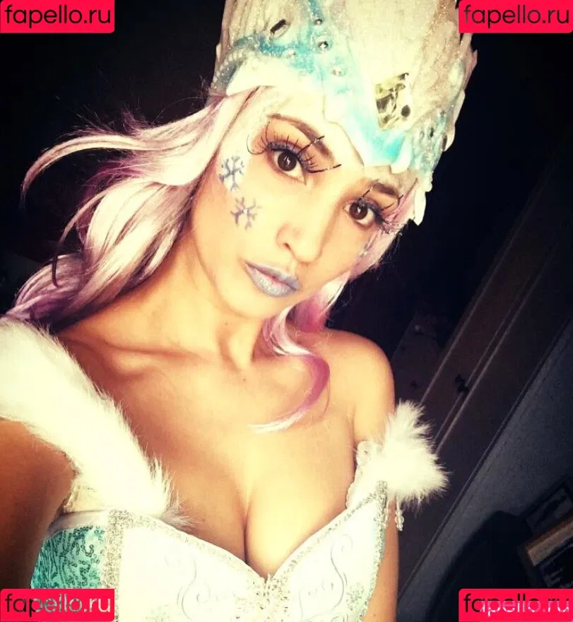 Nadine Menz Onlyfans Photo Gallery 