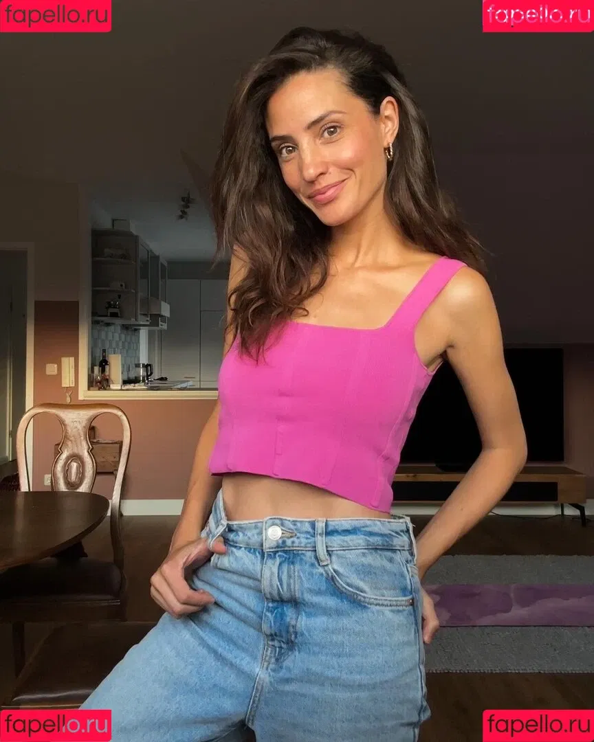 Nadine Menz Onlyfans Photo Gallery 