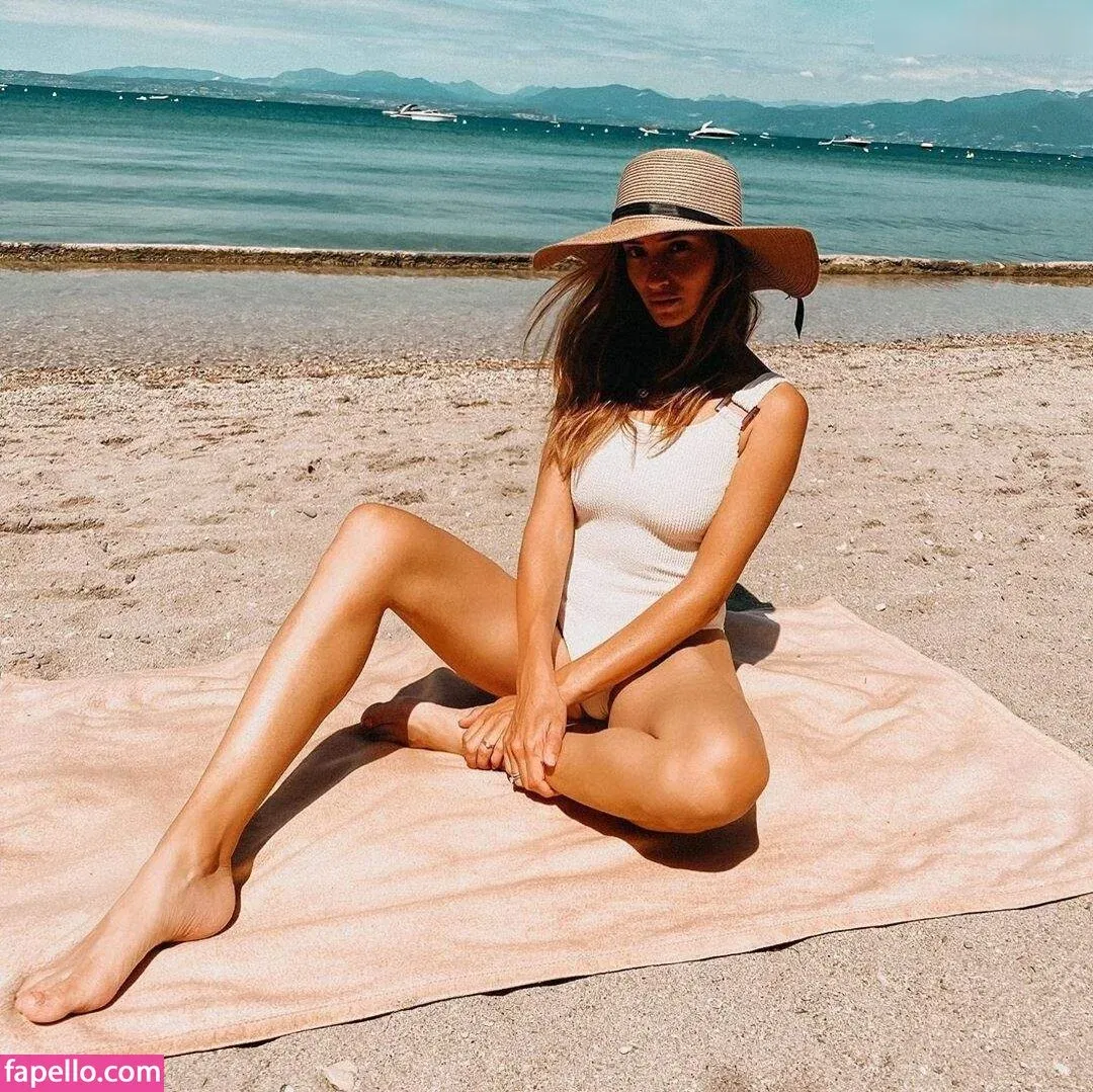 Nadine Menz Onlyfans Photo Gallery 