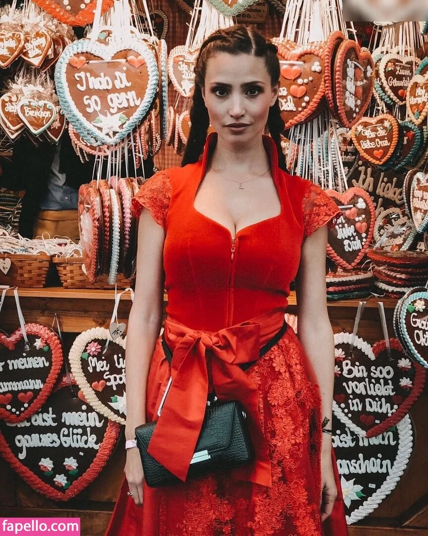 Nadine Menz Onlyfans Photo Gallery 