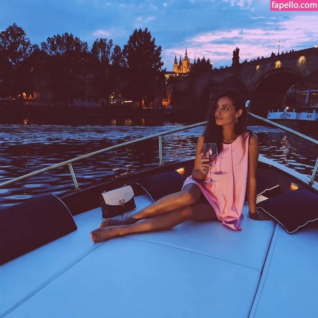 Nadine Menz Onlyfans Photo Gallery 