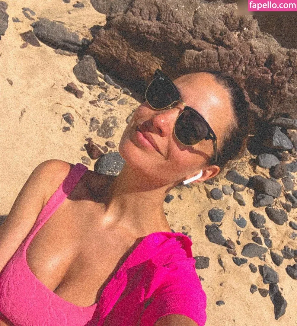 Nadine Menz Onlyfans Photo Gallery 