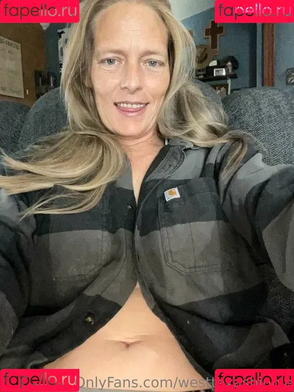 WestTexasHippie Onlyfans Photo Gallery 