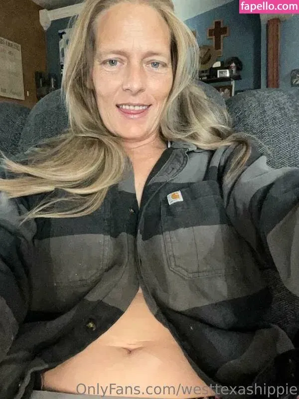 WestTexasHippie Onlyfans Photo Gallery 