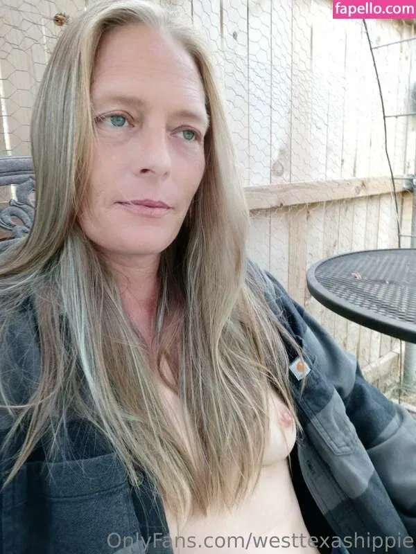 WestTexasHippie Onlyfans Photo Gallery 