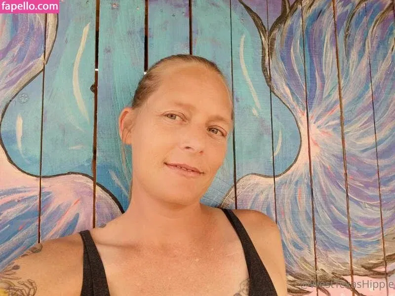 WestTexasHippie Onlyfans Photo Gallery 